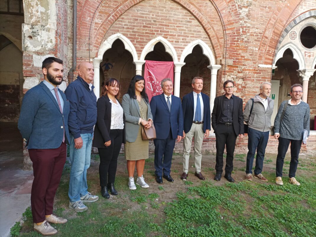 Intervista a Riccardo Cecchetti, direttore artistico di “Virtuoso & Belcanto” Intervista a Riccardo Cecchetti, direttore artistico di “Virtuoso & Belcanto”