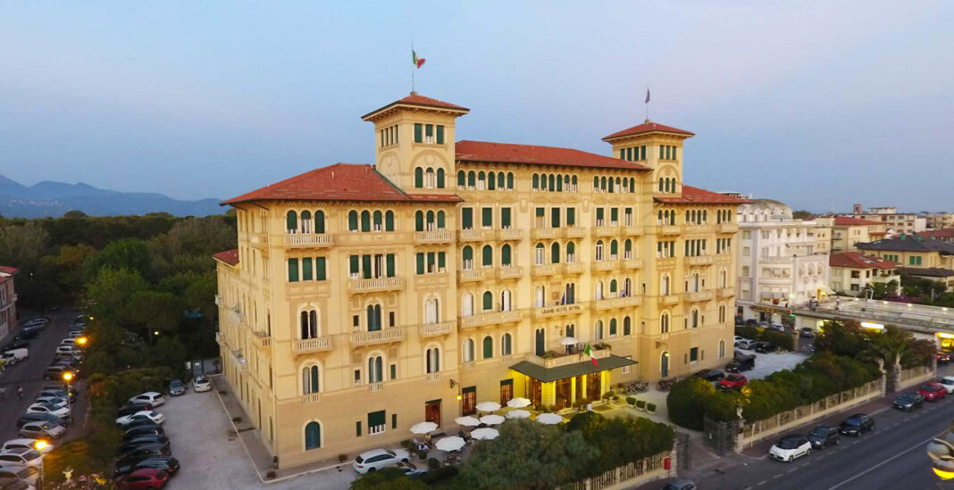 “Viareggio, l’Hotel Royal e il Mito della Perla del Tirreno” Presentato il libro “Viareggio, l’Hotel Royal e il Mito della Perla del Tirreno” Presentato il libro