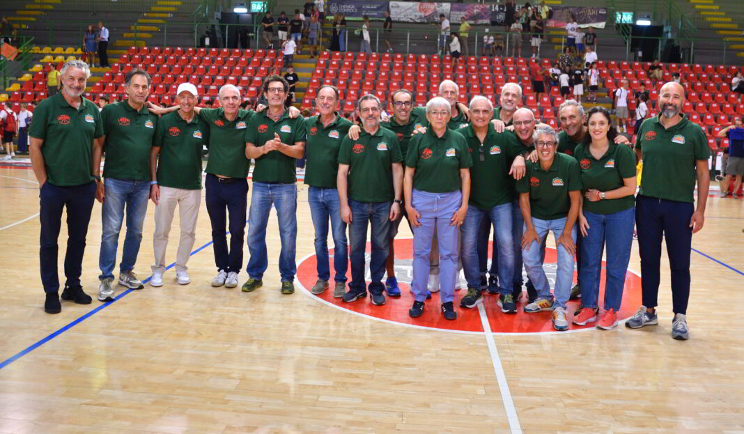 Al via il Trofeo Lovari: al Palatagliate il grande basket di A2 Al via il Trofeo Lovari: al Palatagliate il grande basket di A2