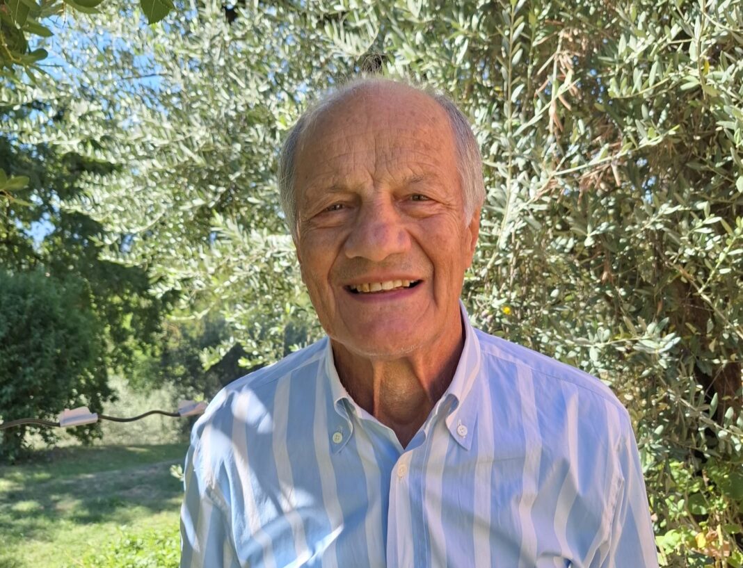 LA STORIA DI LUIGI BIANCHI IN UN LIBRO CHE VERRA’ PRESENTATO ALL’ HOTEL COUNTRY CLUB LA STORIA DI LUIGI BIANCHI IN UN LIBRO CHE VERRA’ PRESENTATO ALL’ HOTEL COUNTRY CLUB
