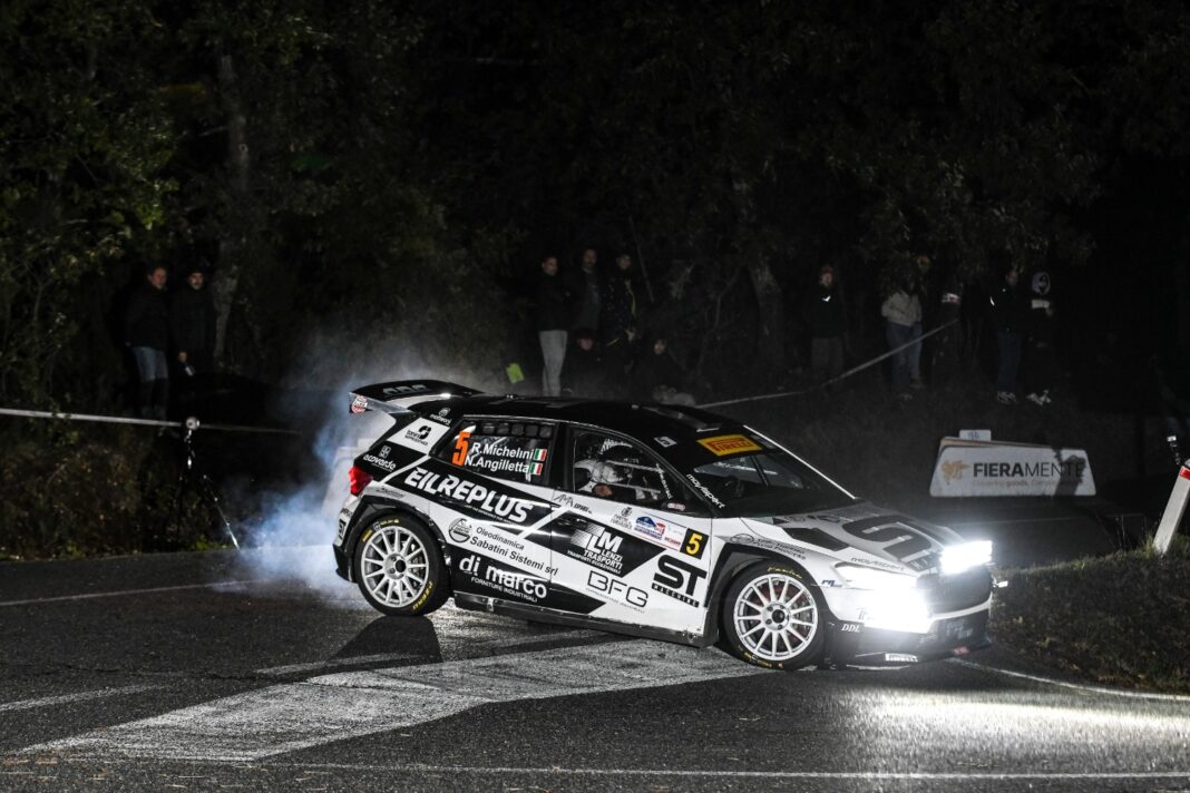 Rudy Michelini è argento nell’IRC Challenge e quarto assoluto nella classifica finale di International Rally Cup Rudy Michelini è argento nell’IRC Challenge e quarto assoluto nella classifica finale di International Rally Cup